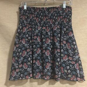 CABI FLORAL FLIRT ELASTIC‎ WAIST MINI SKIRT